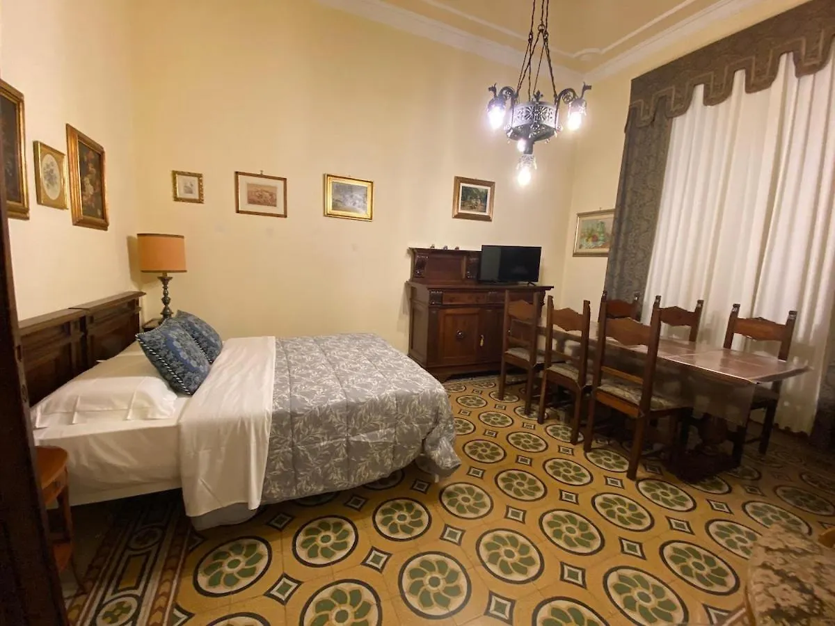 Nobility Home In The Heart Of Florence! Italy