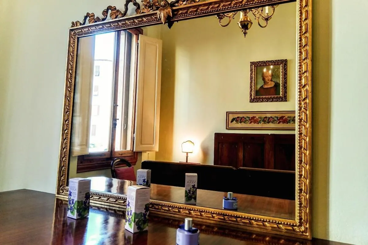 Apartment Nobility Home In The Heart Of Florence!
